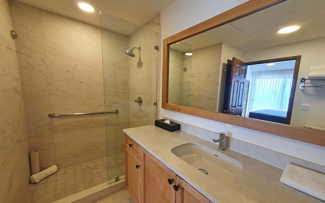 THEME NIGHTS AND ENTERTAINMENT