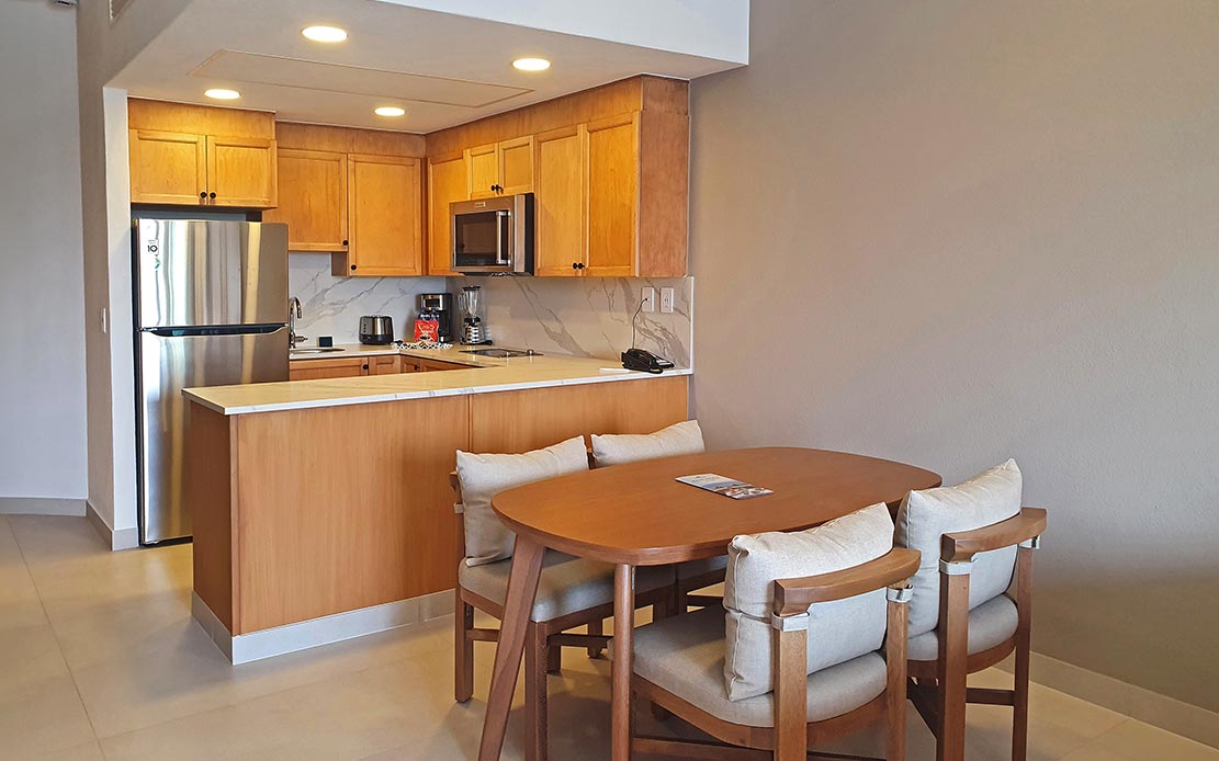 FOOD AND DRINKS INCLUDED MEAL PLAN