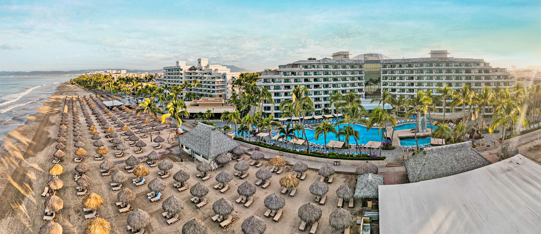 beachfront Puerto Vallarta all inclusive hotel